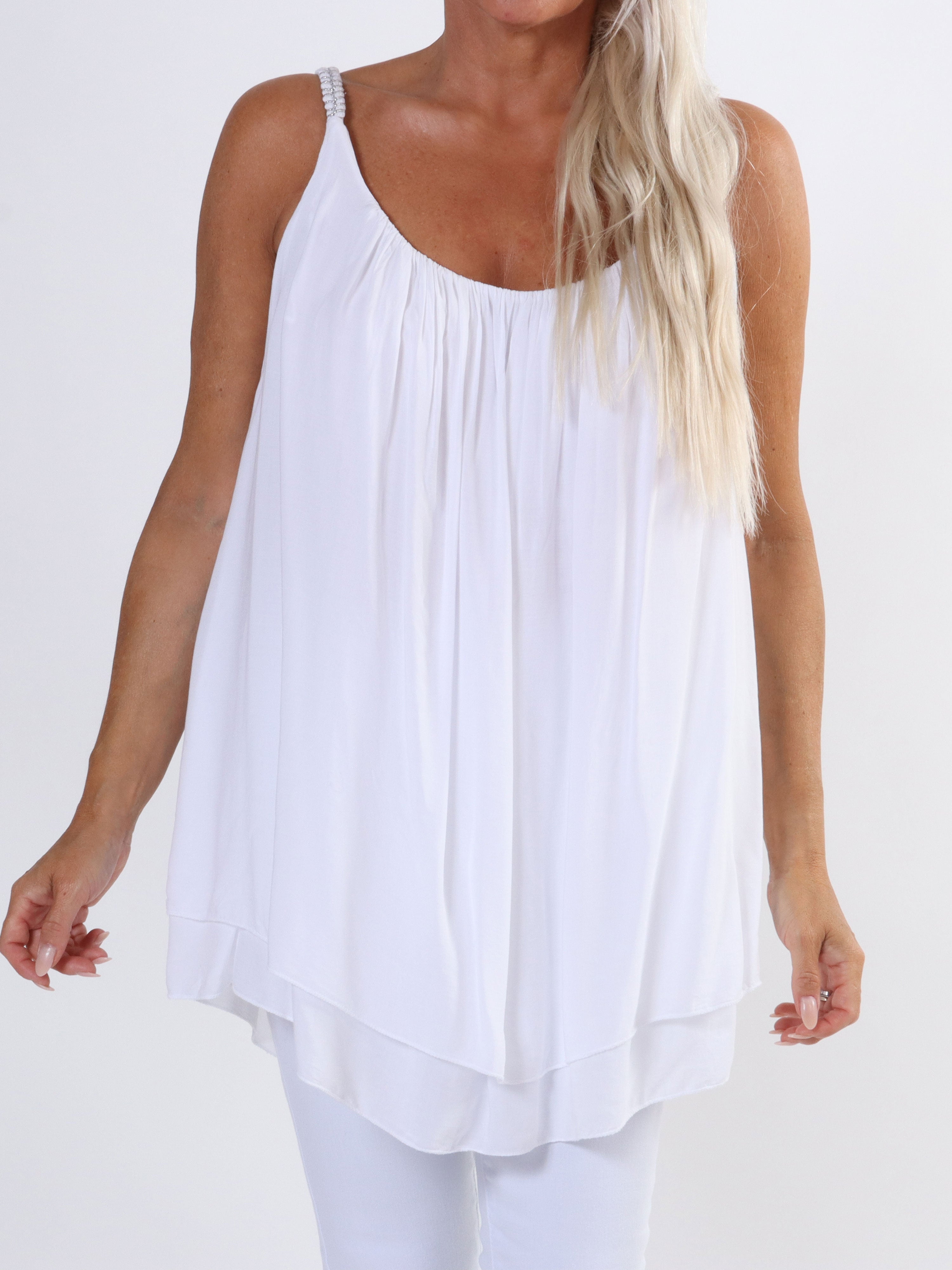 Asia - Söt viskostopp i plus size med flätade band